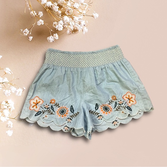 Aeropostale Light Blue Chambray Scalloped Hem Floral Embroidered Shorts - Picture 10 of 10